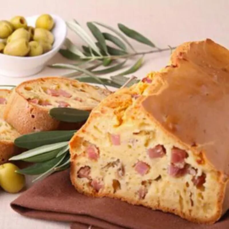 Recette : Cake au jambon et au fromage