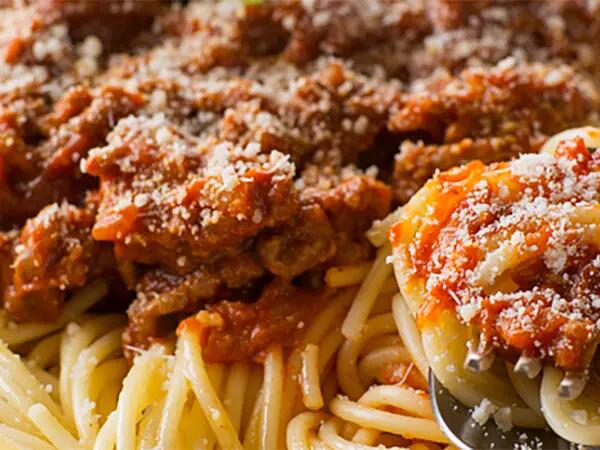 Recettes de spaghetti : au parmigiano, ça nous botte !