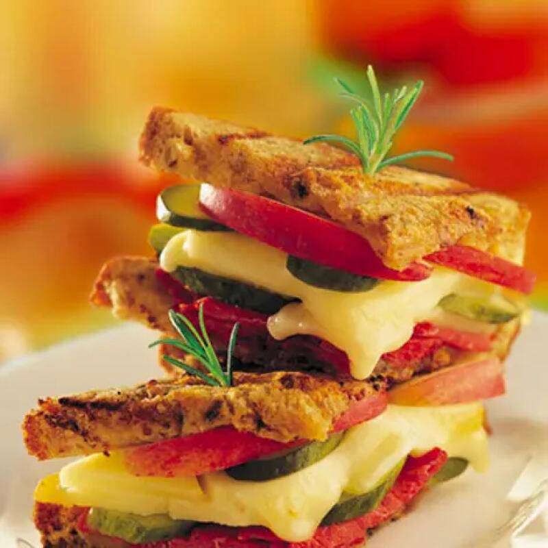 Recette : Club sandwich au fromage à raclette