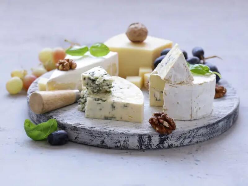 TH01_idee-de-plateau-de-fromages-pour-paques_adobe