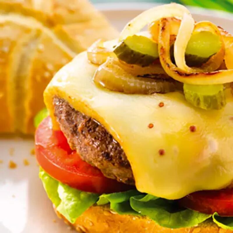 Recette : Hamburger au fromage à raclette