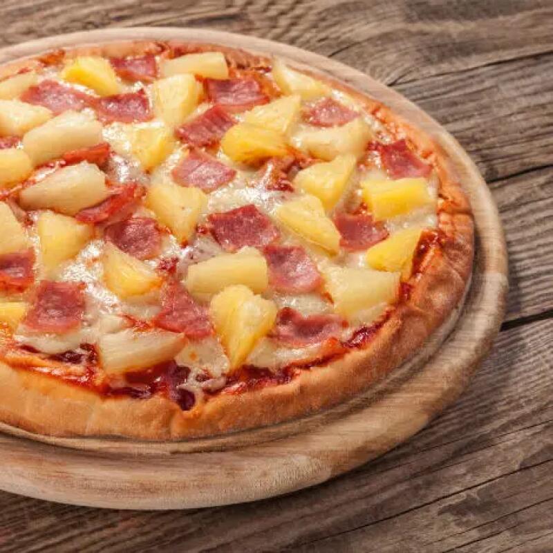Recette : Pizza à l'ananas et au fromage de chèvre frais