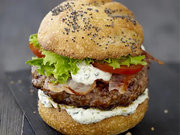 Recettes : Burger de bœuf au fromage frais ail & fines herbes