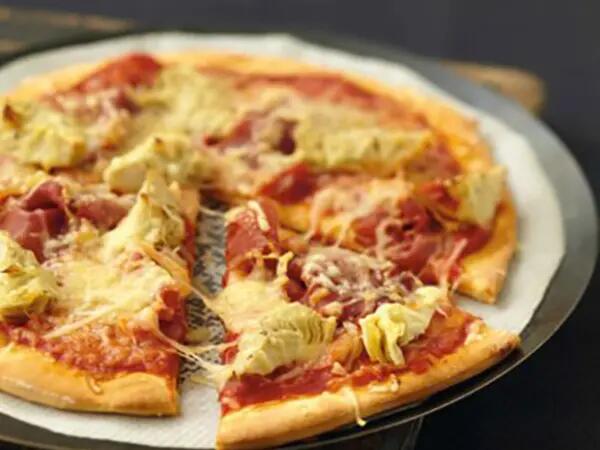 Recettes : Pizza aux cœurs d'artichauts et à la coppa