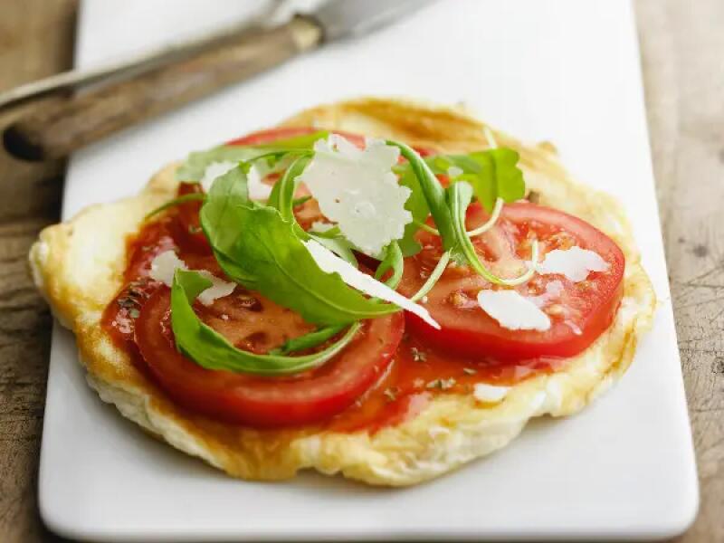 TH01_omelette-parmesan-tomate-facon-pizza