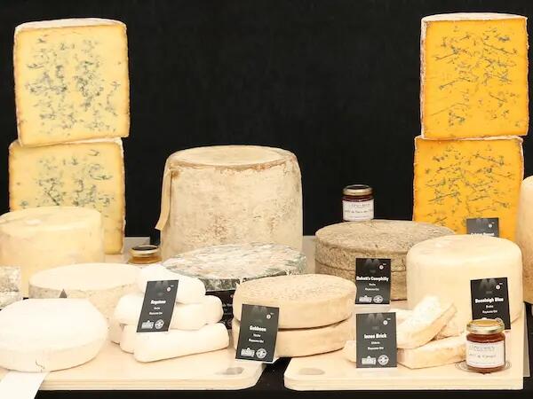 Le plus grand plateau de fromages