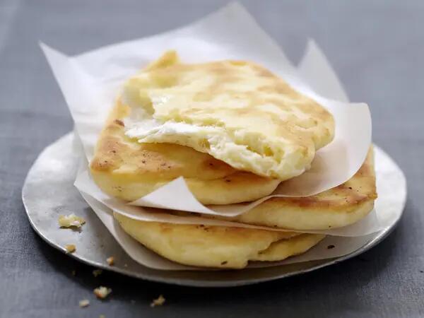 Recettes : Naan au fromage