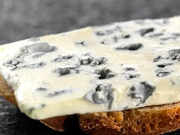 Bienvenue dans les coulisses de Saint Agur, un fromage fort et fondant à la fois !