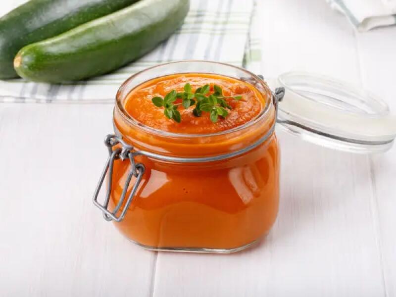 TH01_sauce-courgette-tomate-au-fromage-frais_adobe