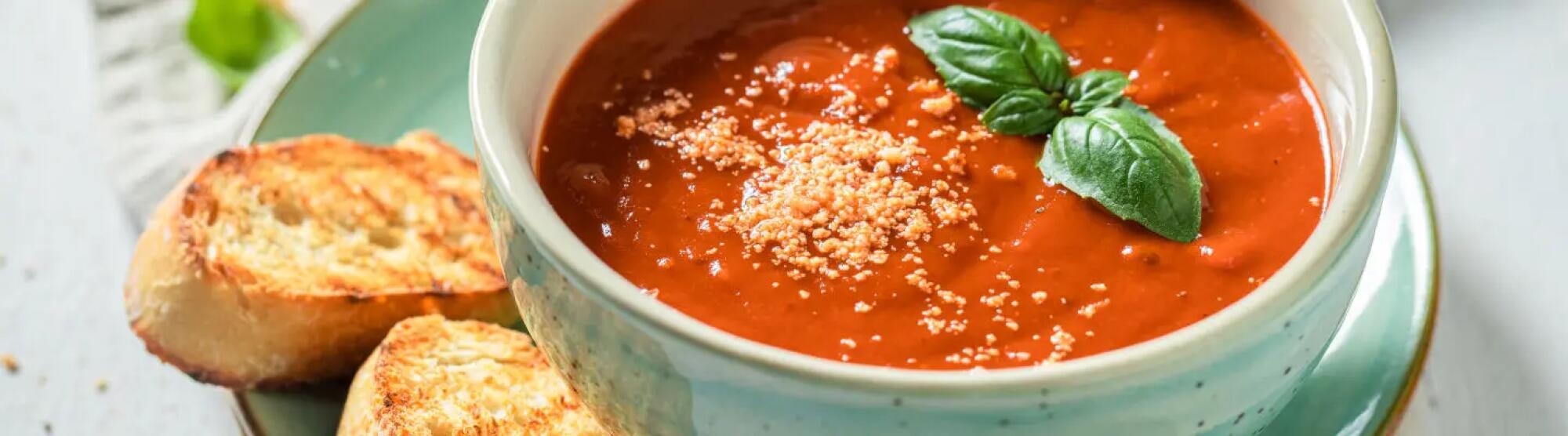 Recette : Velouté de tomates au basilic et fromage