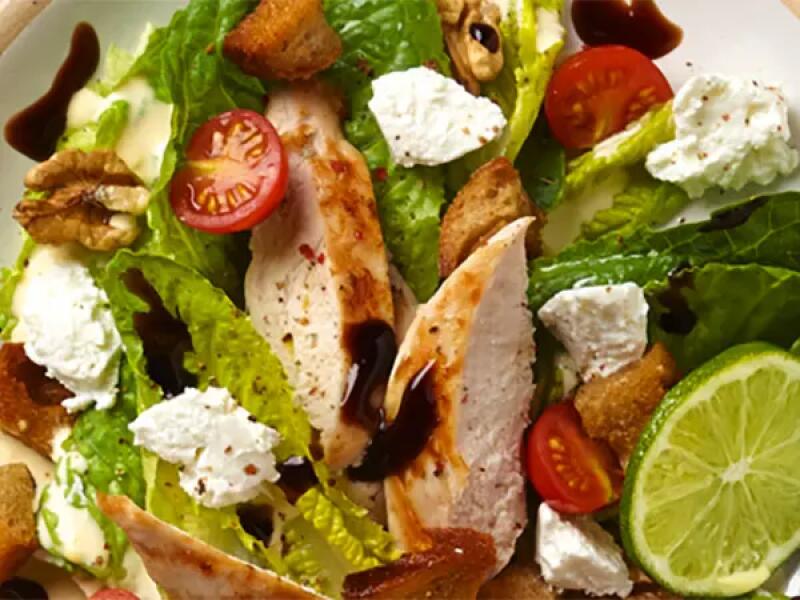 TH01_salade-cesar-salade-nicoise-les-recettes-tradi-et-leurs-savoureuses-variantes