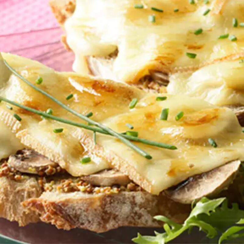 Recette : Tartines au fromage à raclette