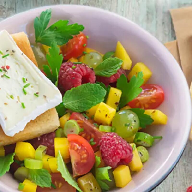 Recette : Salade de fruits et tomates cerise au fromage