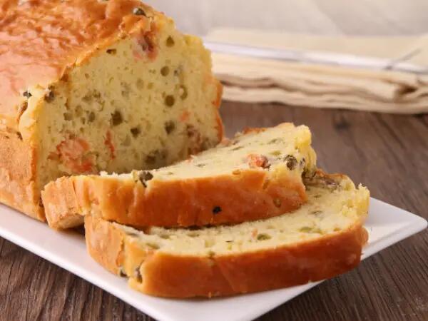 Recettes : Cake au fromage, curry et crabe