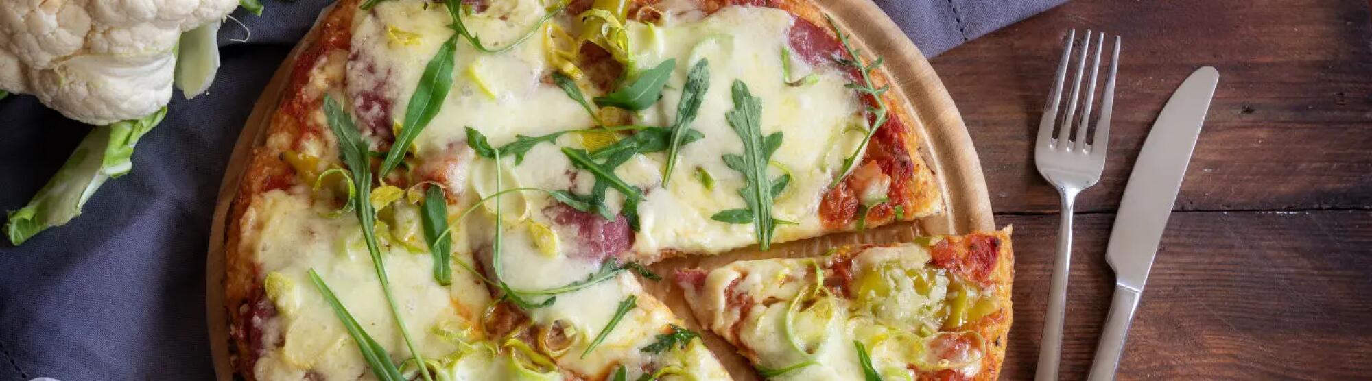Recette : Pizza en croûte de chou-fleur au fromage