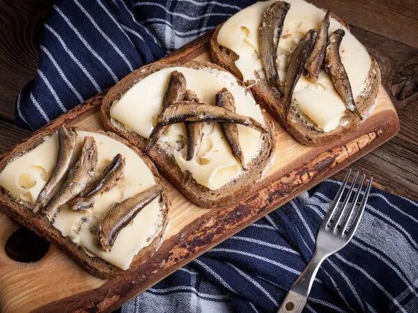Recettes : Tapas de sardines, piquillos et fromage de brebis
