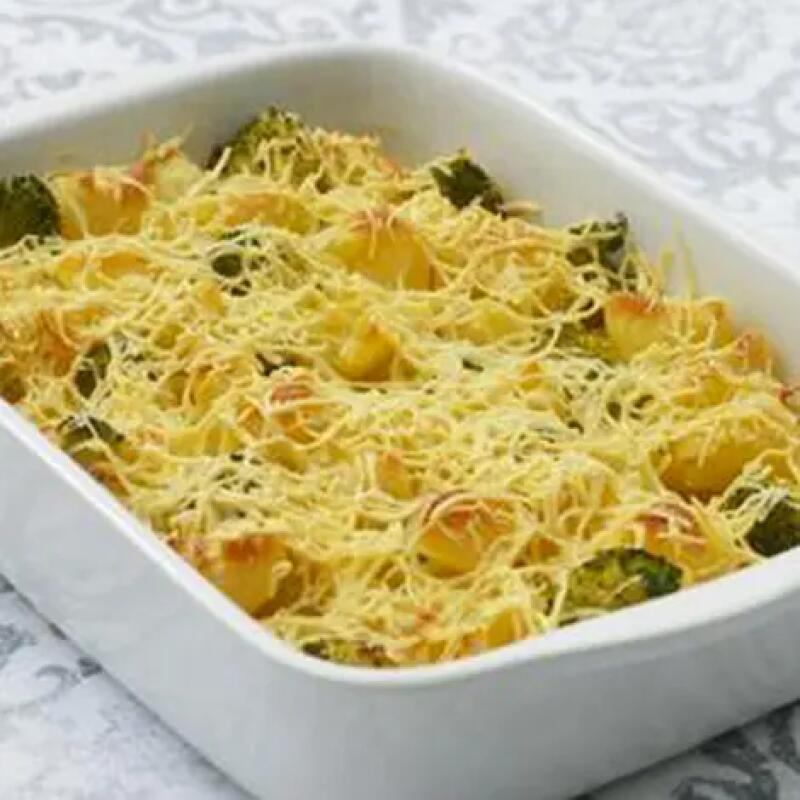 Recette : Gratin de brocolis aux lardons et fromage de brebis