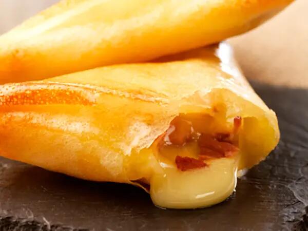Recettes : Samoussa de viande des Grisons au fromage à raclette