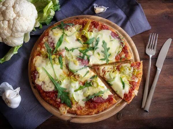Recettes : Pizza en croûte de chou-fleur au fromage