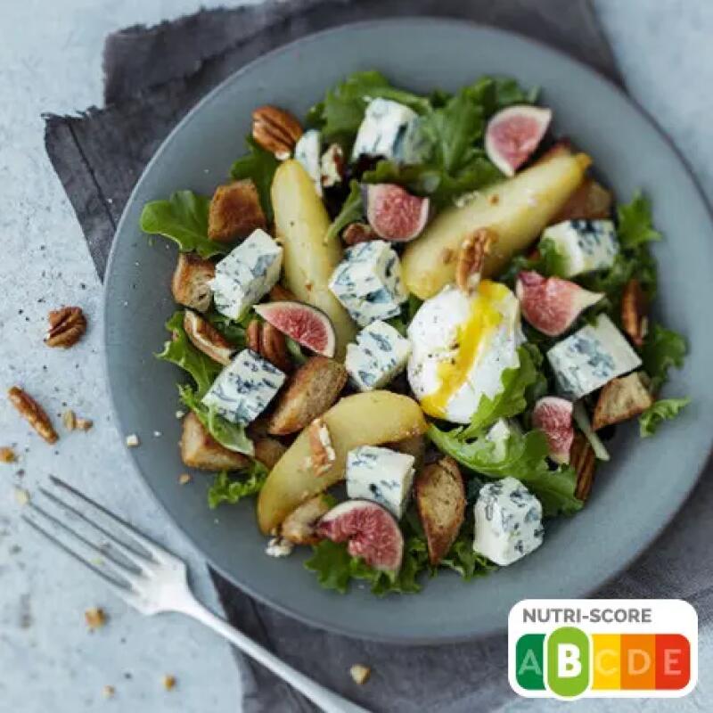Recette : Salade composée poire, figue, oeuf mollet et bleu